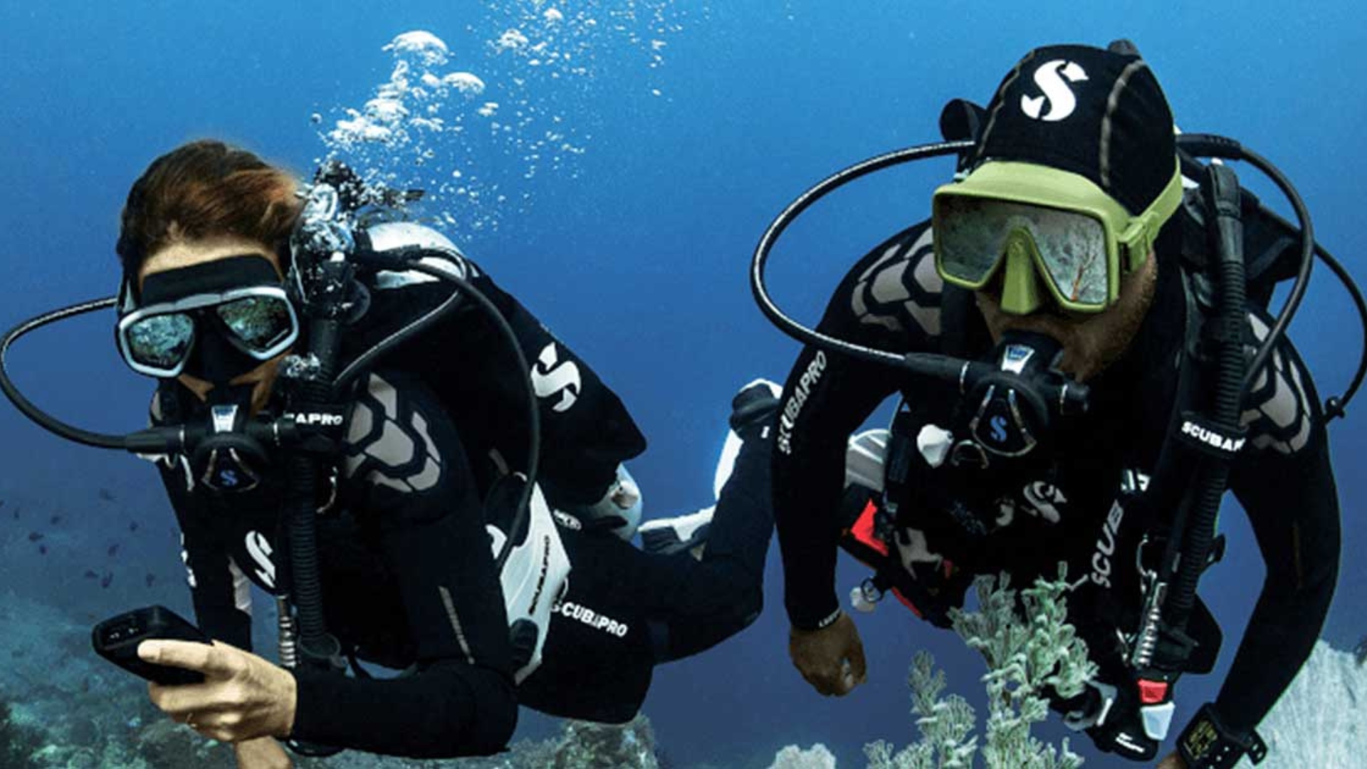 Photo of two scuba divers.