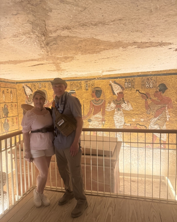 Photo of scuba Jay with wife in King Tut's tomb.