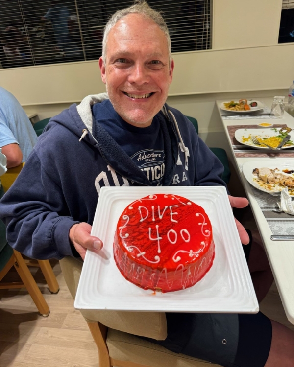 Photo of Scuba Jay celebrating his 400th dive.