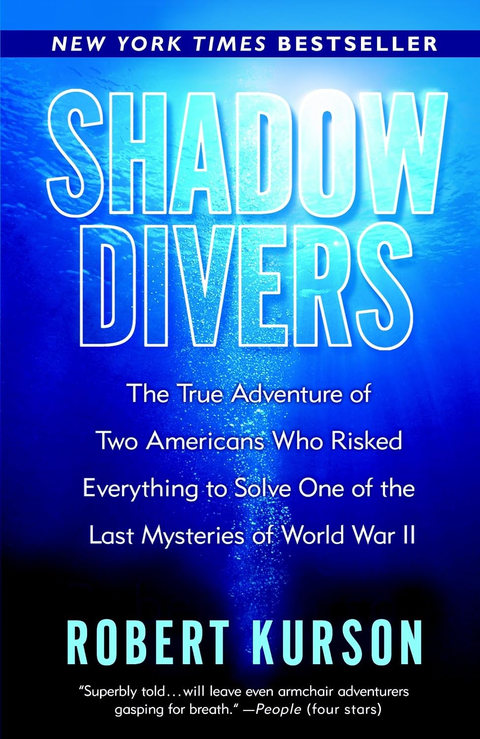 The book cover of Shadow Divers by Robert Kurson